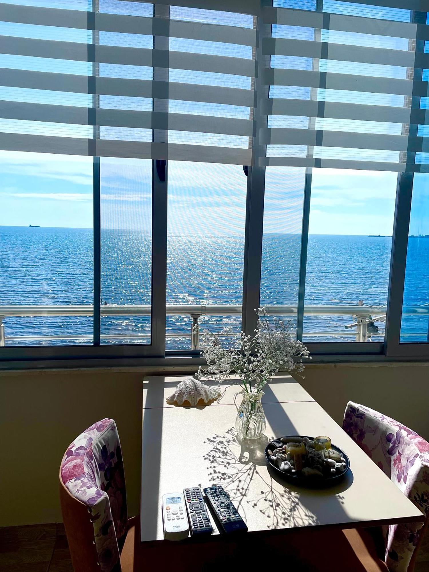 Cozy Beachfront Room Durrës Exteriér fotografie
