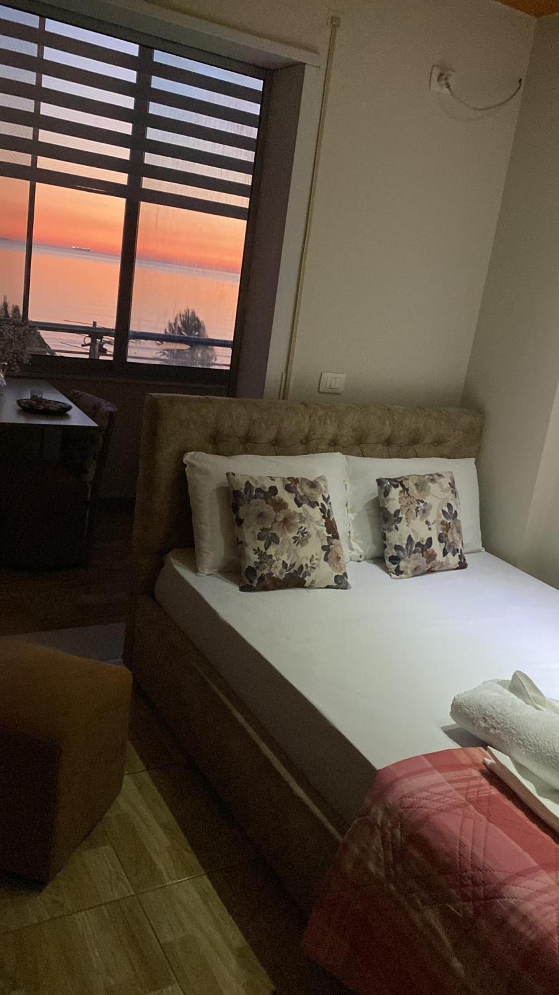 Cozy Beachfront Room Durrës Exteriér fotografie